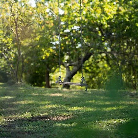 Poggio Delle Ginestre Bed & Breakfast *
